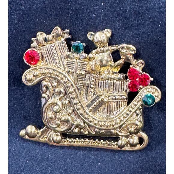 old-Tone Christmas Sleigh Bear Pin Brooch, Teddy Bear & Gifts CP53 - Picture 2 of 4